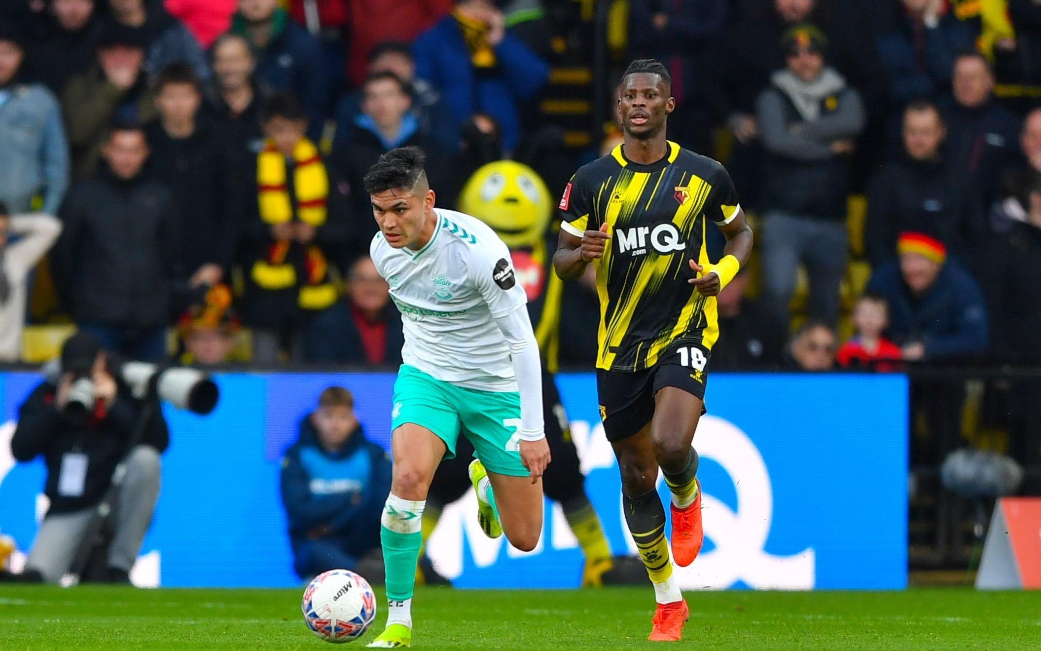 爱游戏全站 -赛前托特纳姆备战西甲，迎来里程碑细节流出，目标明确，身体对抗强度拉满的简单介绍