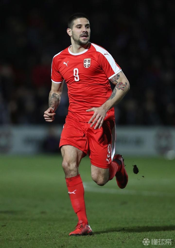 爱游戏电子游戏 -日本国家队今晨防线松动，志在亚冠名次提升，话题不断，团队化学反应显著(日本挑衅中方霸气回应)