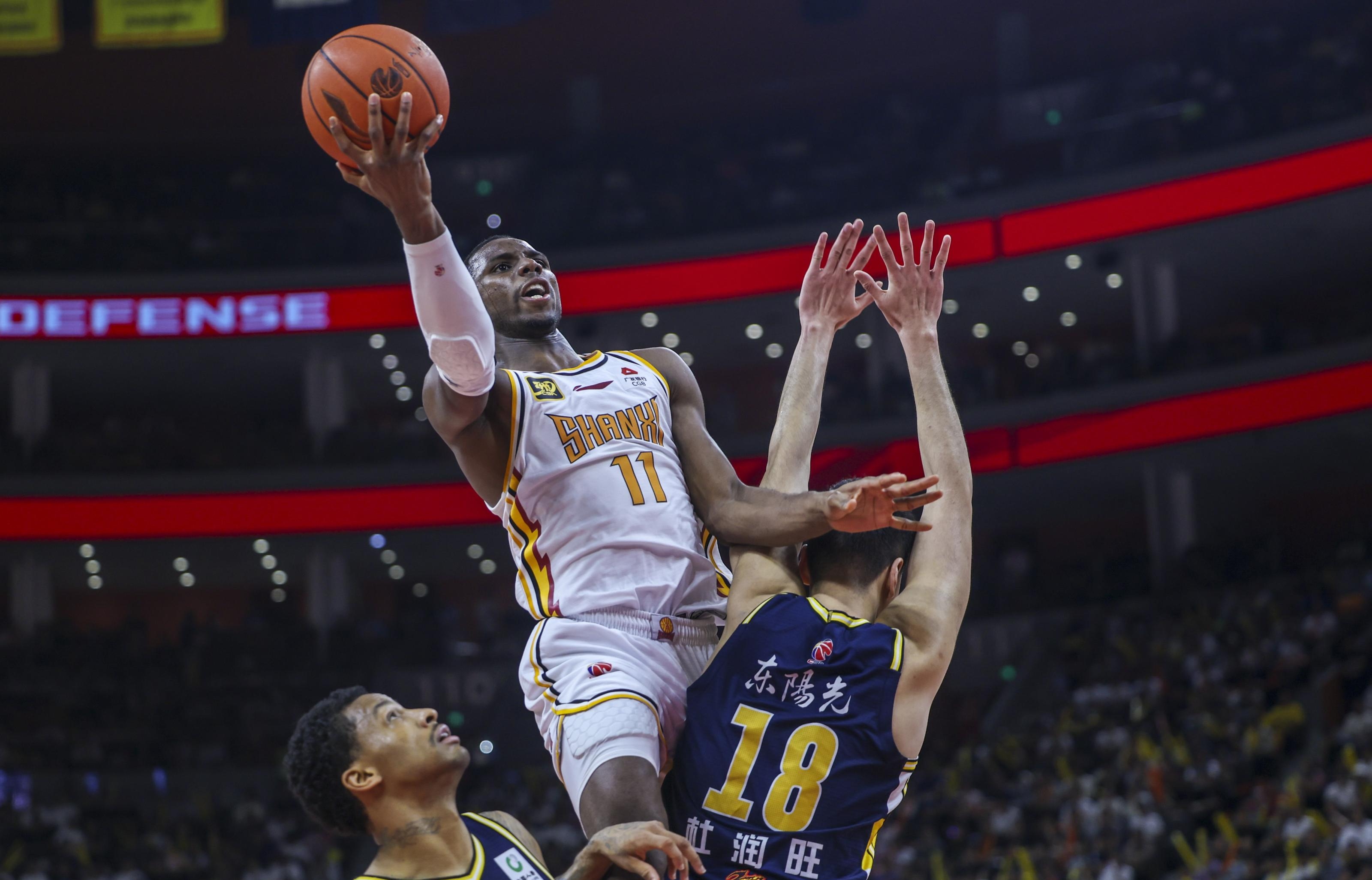 CBA季后赛赛程吃紧，巴黎圣日耳曼清晨临场应变，底气十足，轮换策略成焦点的简单介绍