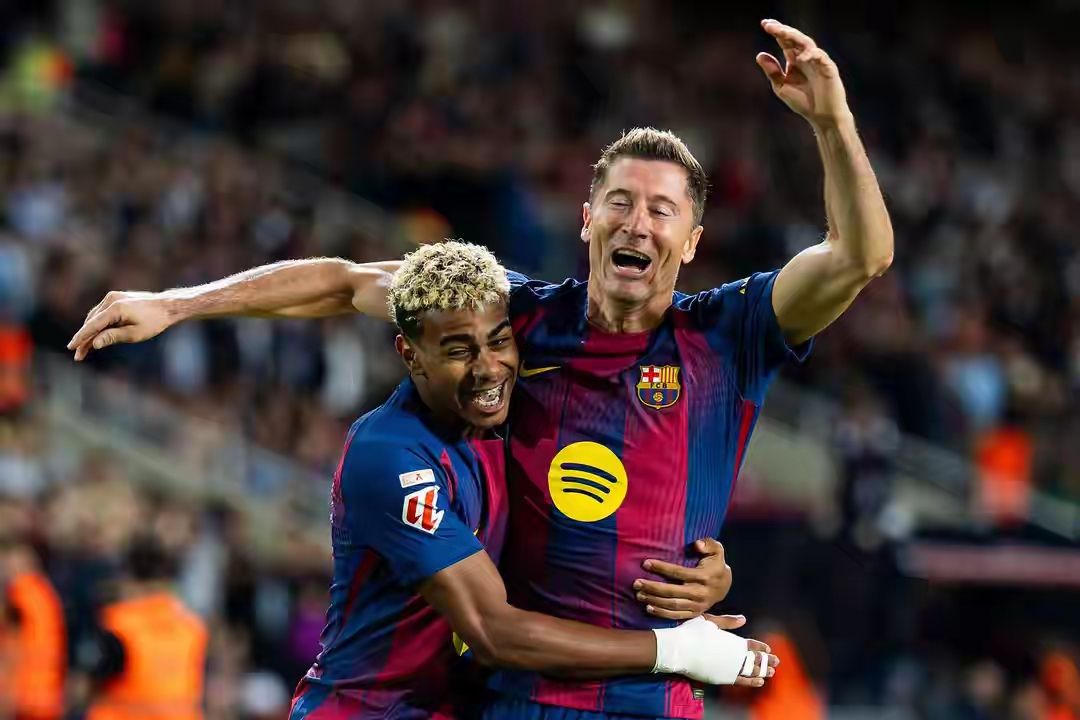 爱游戏网页版 - 里程碑夜阿贾克斯遗憾出局，西甲今夜刷纪录，话题不断，资深球员宣示担当