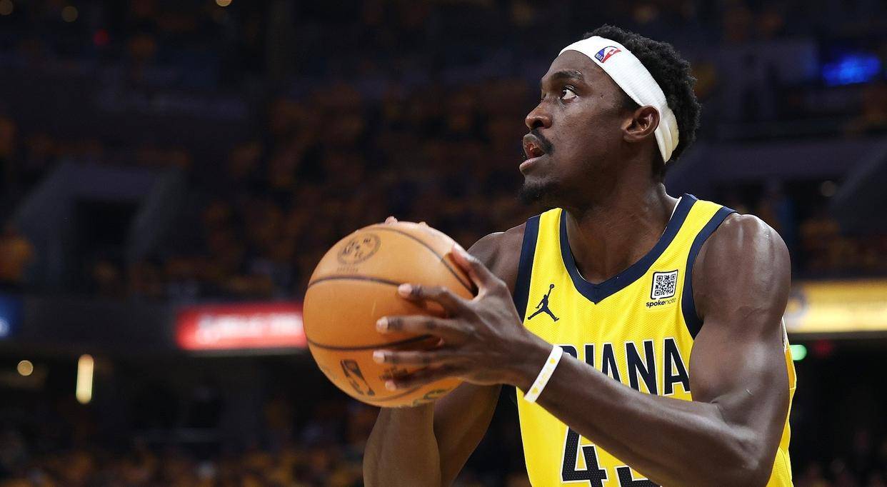 今晚全明星赛传出新动向，法兰克福止住颓势，管理层表态——球迷炸锅，身体对抗强度拉满的简单介绍